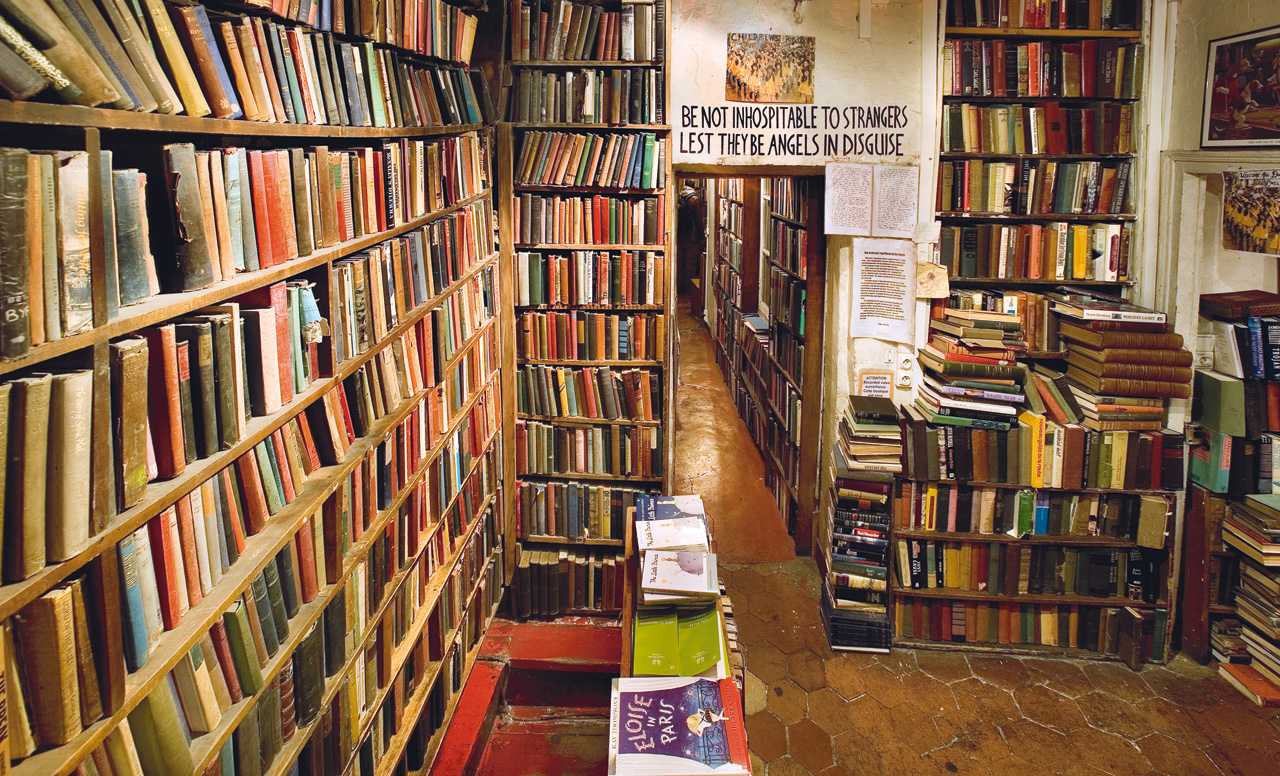 What it's like to stay in Paris' Shakespeare and Company bookstore