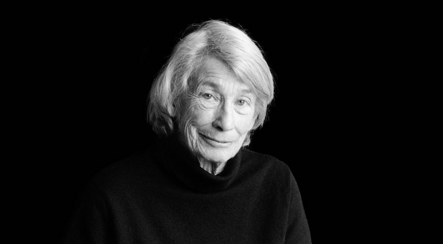 Mary Oliver, 1935-2019: one wild and precious life | That's How The Light  Gets In