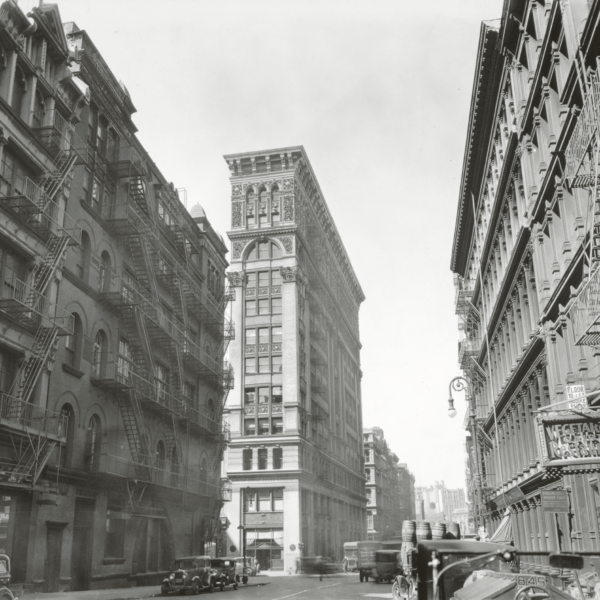 New York City In The 1930s As Seen Through The Lens Of Berenice Abbott ‹ Literary Hub