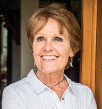 Gina Rippon ‹ Literary Hub