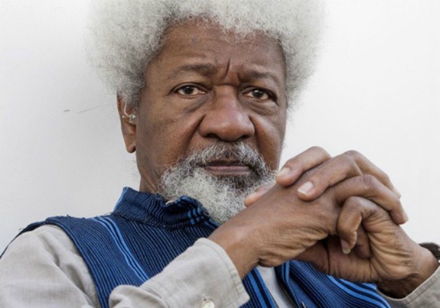 The U.S. has revoked the visa of Nobel winner Wole Soyinka.