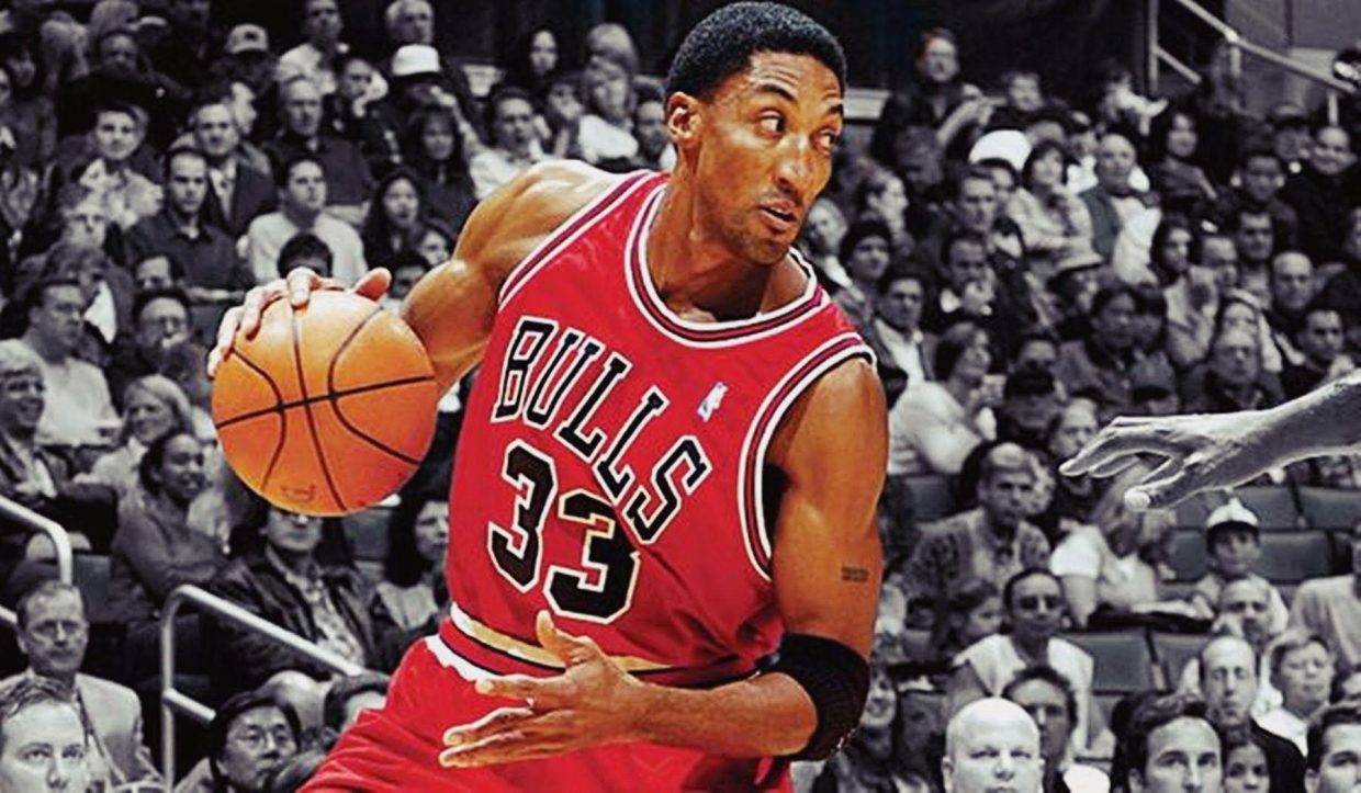 Scottie Pippen with the Chicago Bulls, early 1990s. : r/OldSchoolCool