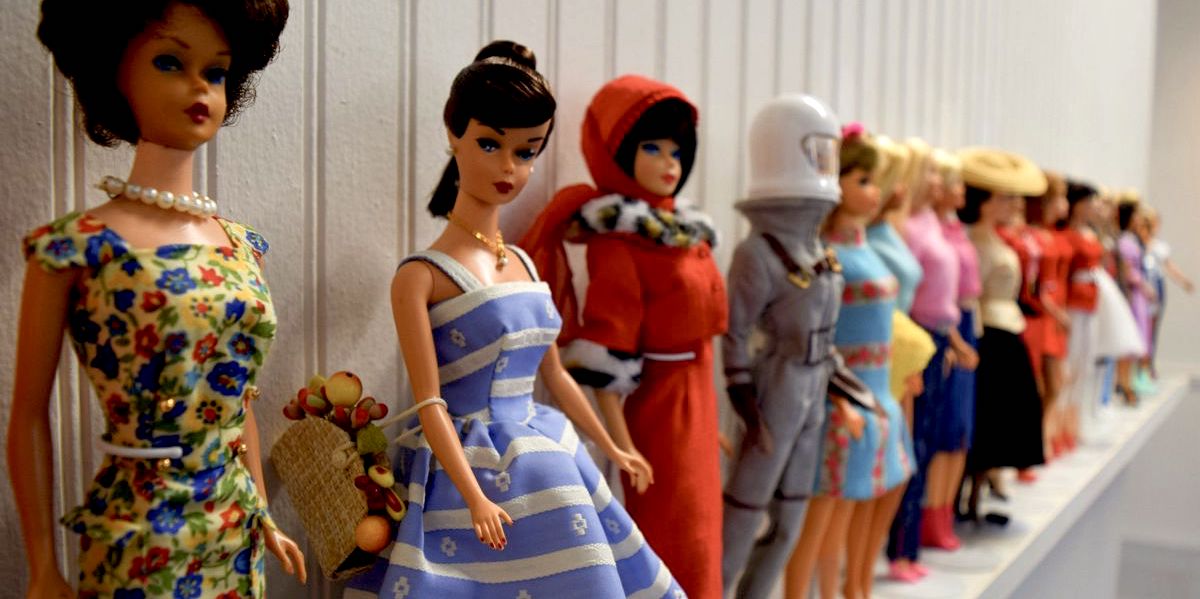 More Dads Buy the Toys, So Barbie, and Stores, Get Makeovers - The New York  Times