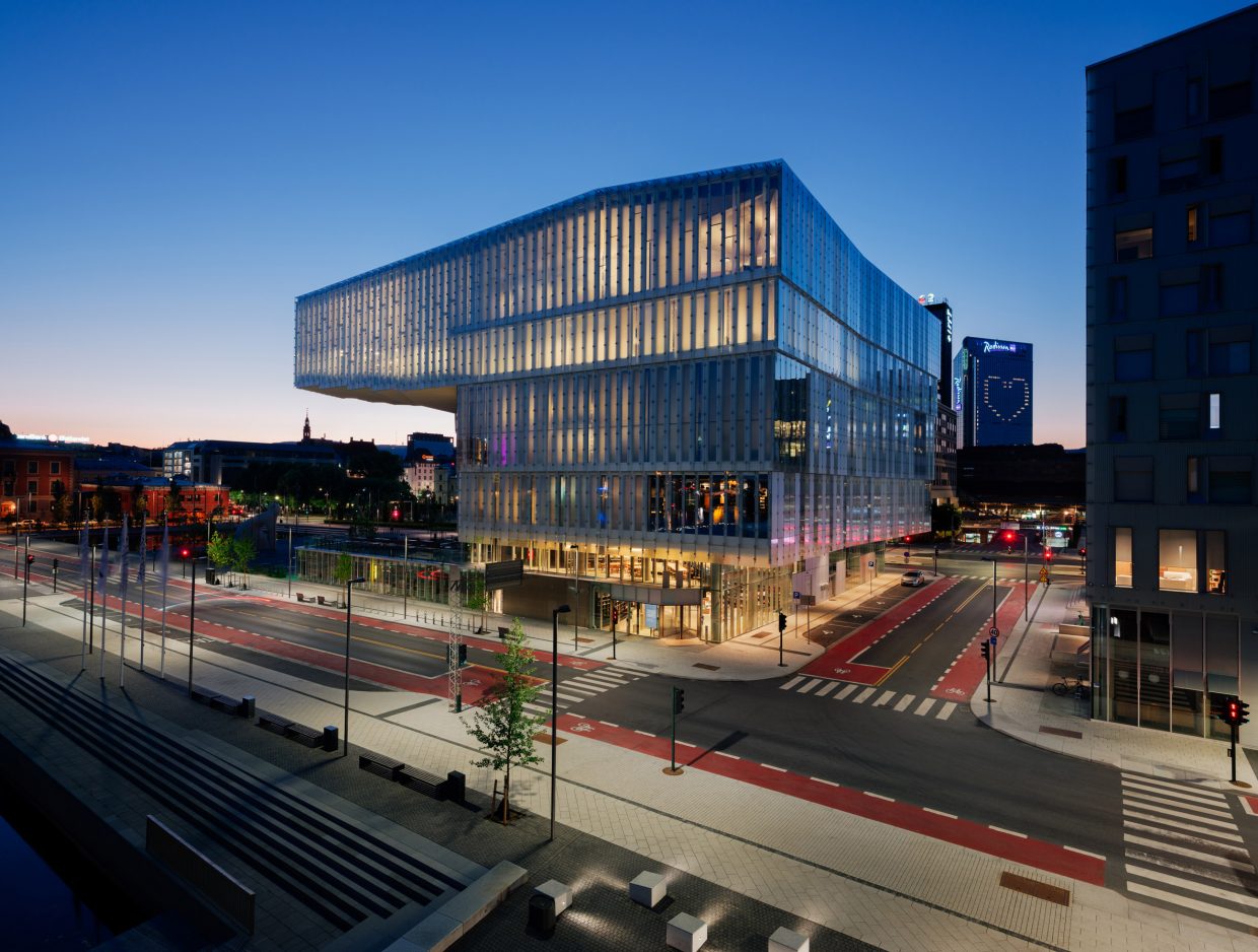 Look inside Oslo’s stunning new public library, now open to the public ...