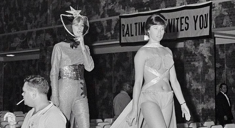 How Costumes and Conventions Brought Sci-Fi Fans Together in the Early 20th  Century ‹ Literary Hub