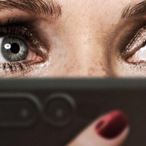 <em>Drop</em> is a Rom-Com Psychological Thriller for Our Surveillance Age