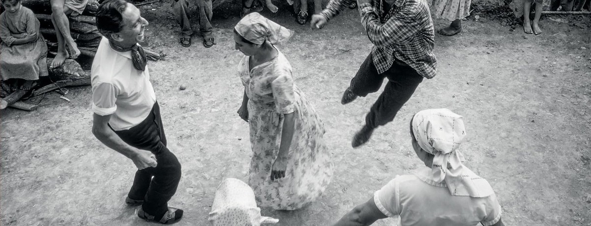 In From the Margins: On Letting the Roma Narrate Their Own Story