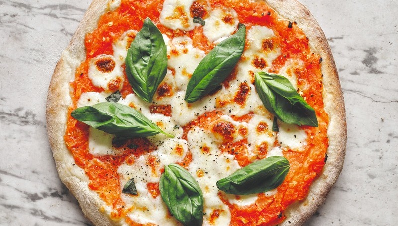Fit For a Queen: How to Make the Best Pizza Margherita