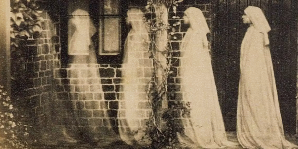The Mild Mannered Englishman Who Was the World’s Most Prolific Ghost Hunter