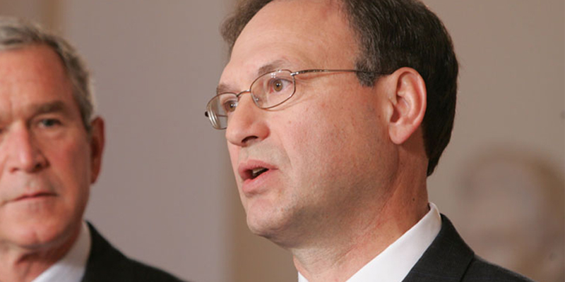 It’s hypocritical to denounce book bans while publishing their defenders.