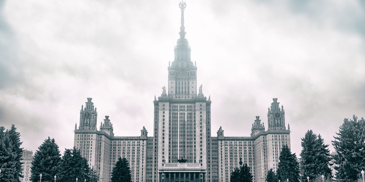 Living the Ex-Pat Life in Moscow at the End of the Soviet Empire