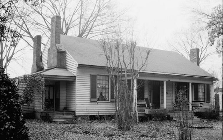 Visiting Helen Keller’s Birthplace While Deaf: What it Means to Navigate Accessibility